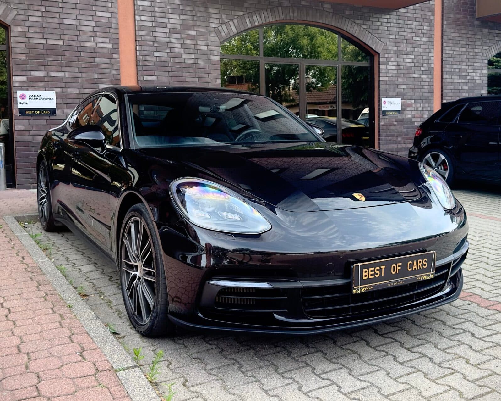 Wynajem Porsche Panamera 4