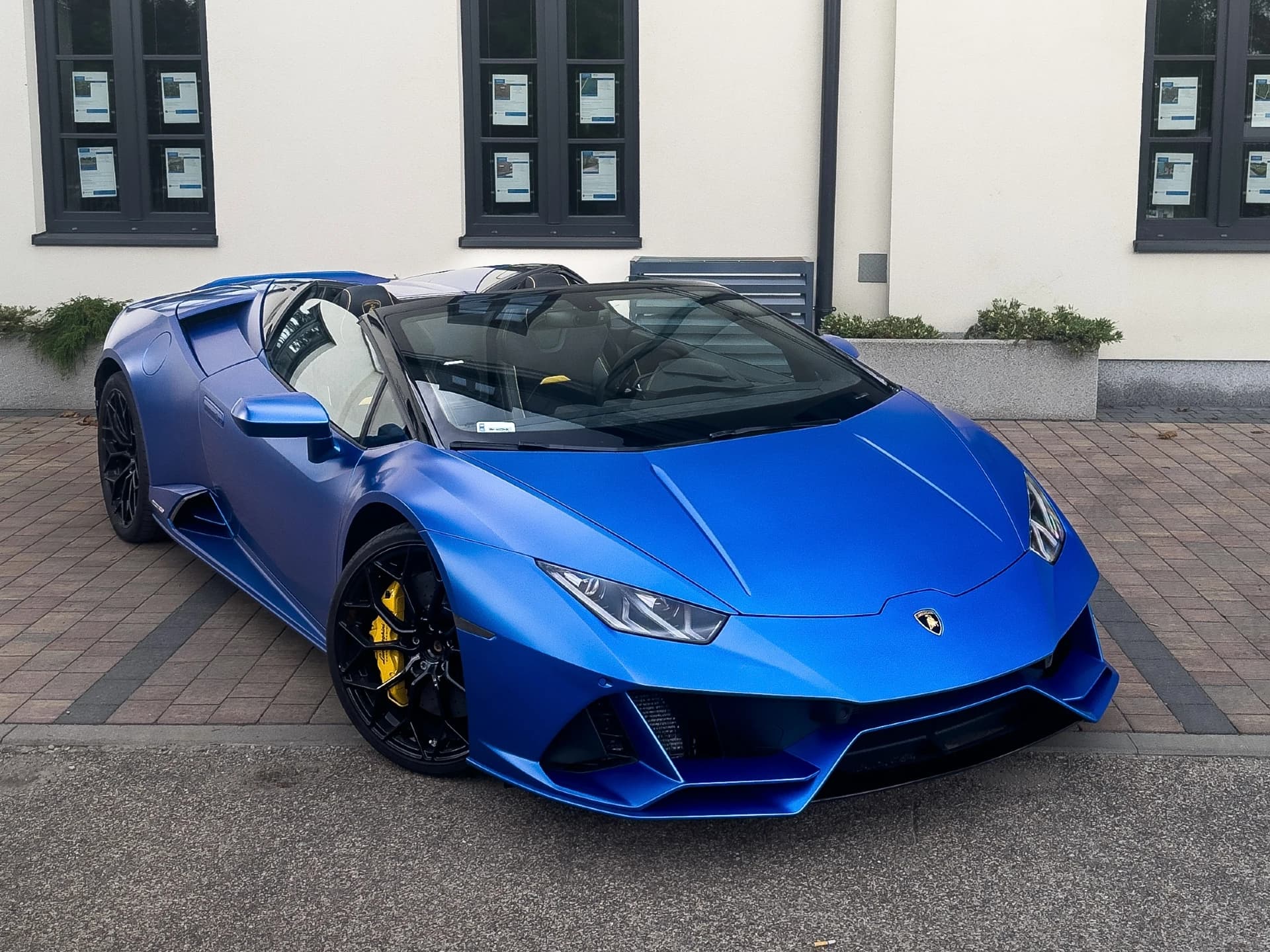 Wynajem Lamborghini Huracán